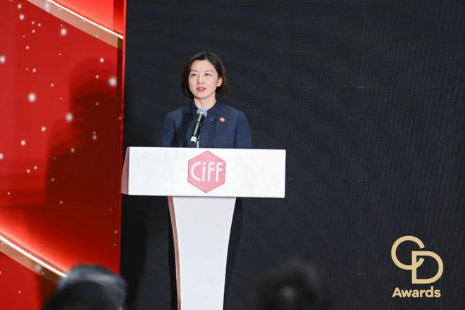 钻之星」颁奖典礼（民用家具展专场）盛大举办CQ9电子网站CIFF广州 2025「华(图2)