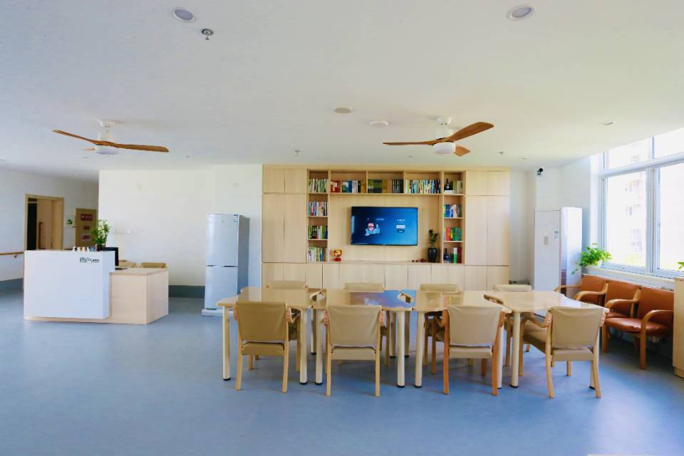 ：设施服务全知晓参观预约便捷医保定点+长护险的权威推荐CQ9电子最新网站2026最新燕达金色年华健康养护中心(图36)